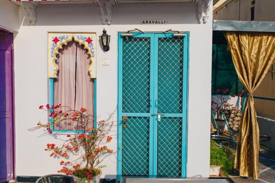 Gypsy Child Lake Hostel Udaipur Extérieur photo
