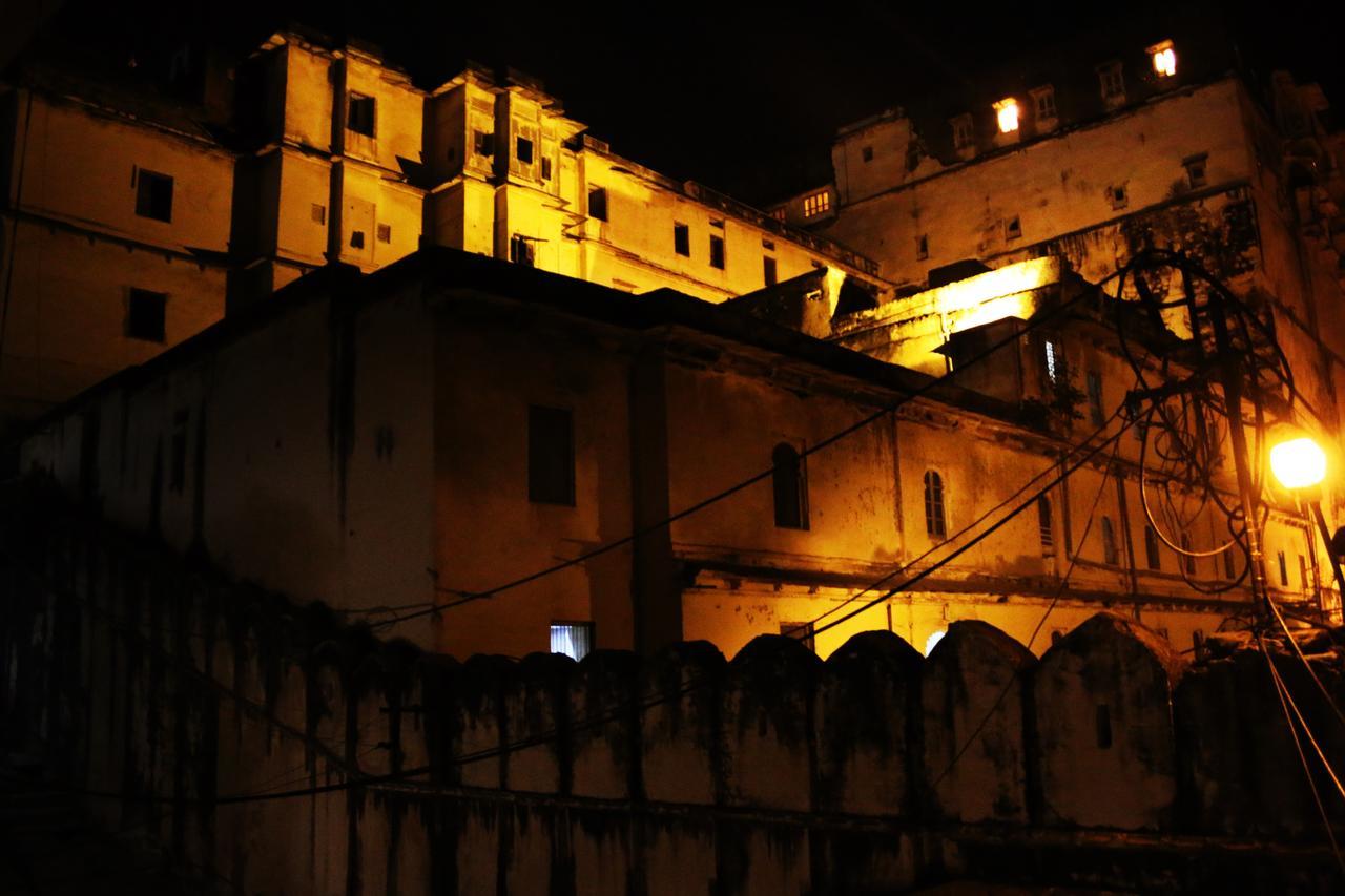 Gypsy Child Lake Hostel Udaipur Extérieur photo