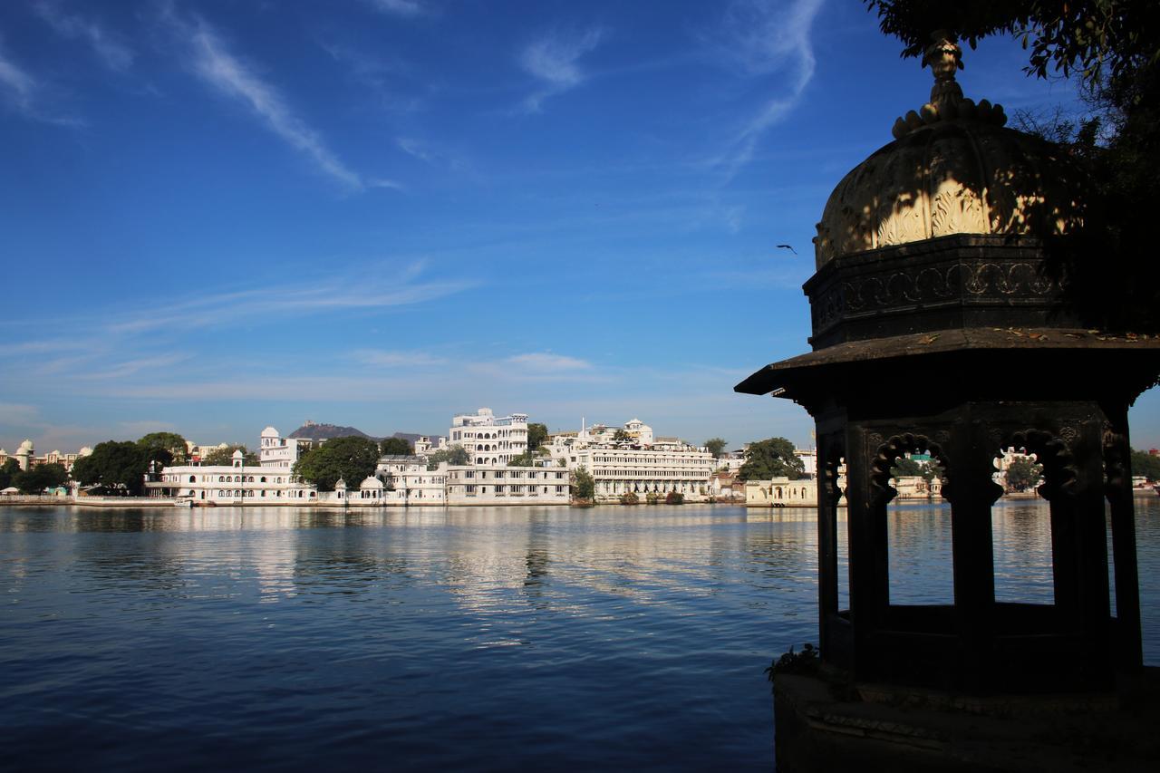 Gypsy Child Lake Hostel Udaipur Extérieur photo