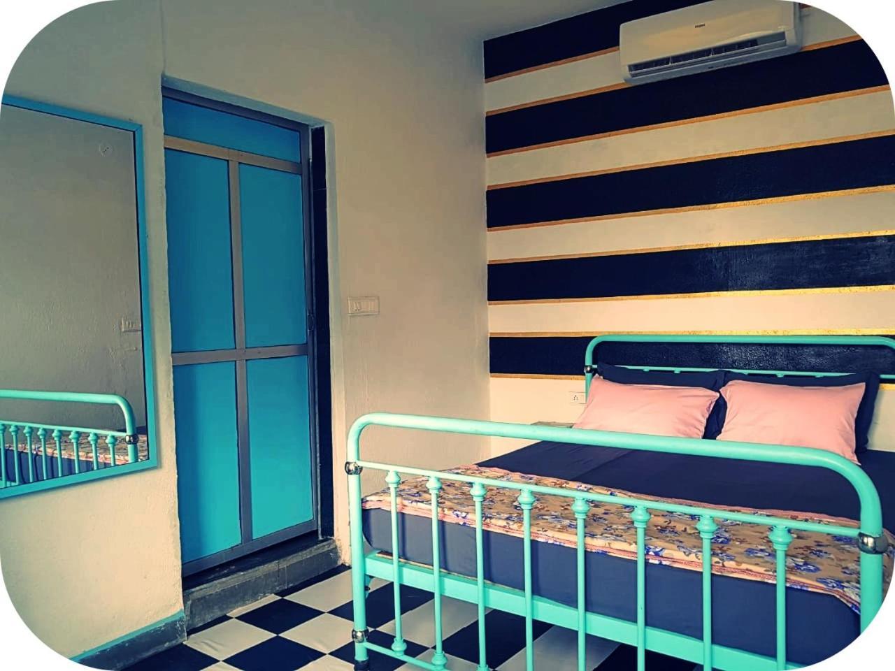 Gypsy Child Lake Hostel Udaipur Extérieur photo